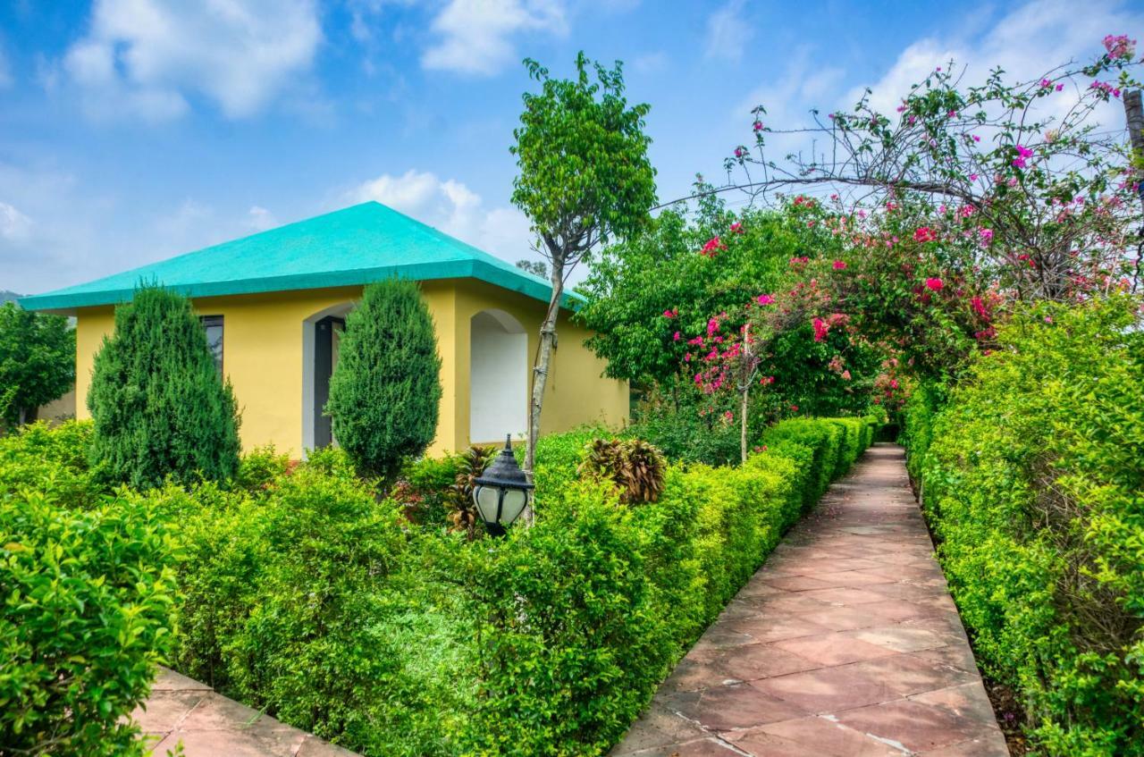 Tusk And Roar Corbett Resort Dhela Exterior photo